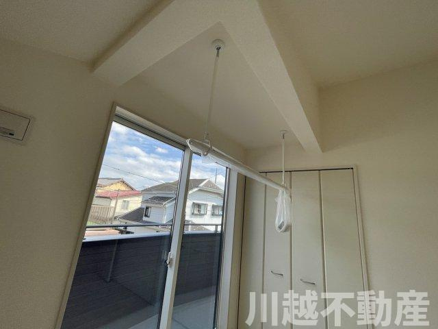 リビング吹抜で明るく開放的な空間のその他|詳細な資料はお問い合わせください