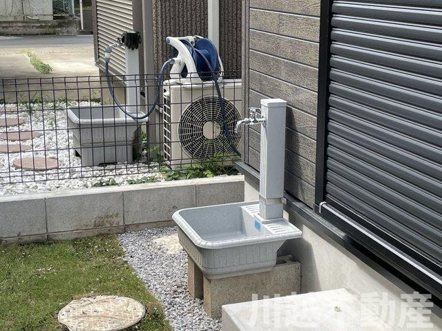 リビング吹抜で明るく開放的な空間のその他|物件の詳細についてもお気軽にお電話ください