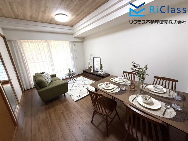 須磨シーサイドヒルズIの居間・リビング|おしゃれなリビングです