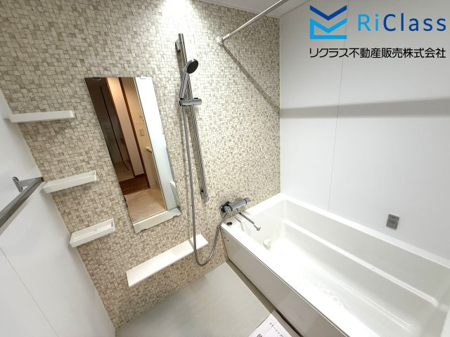 須磨シーサイドヒルズIの浴室|落ち着いた空間のお風呂です
浴室乾燥機付です