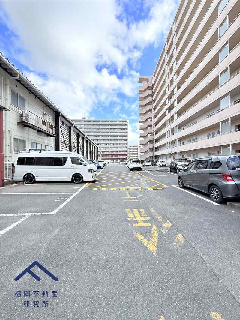 MAC箱崎コートの駐車場