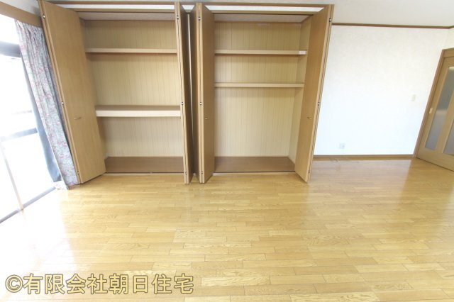 米田アパートの収納