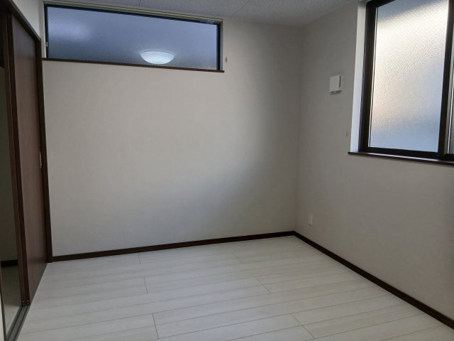 グランデアンの洋室