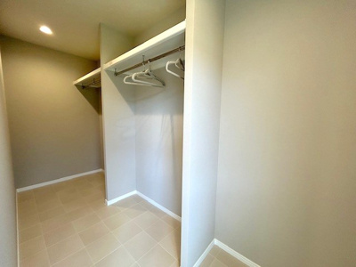 【収納】 | 釈尊寺第一住宅1号棟 | ウォークインクローゼットが完備されております！