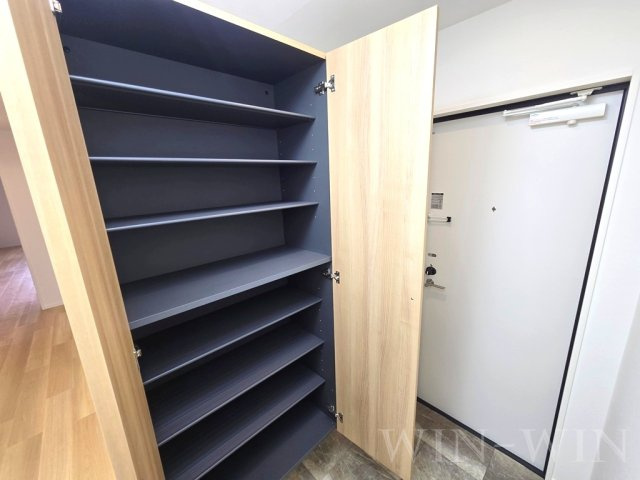 ブルシアの玄関