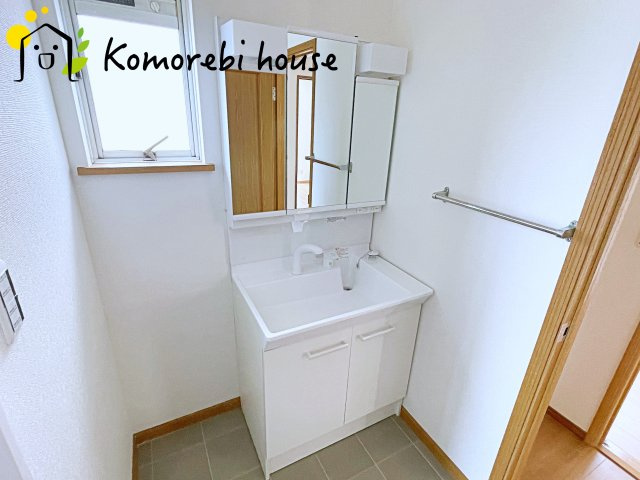 白岡市西　1期　中古一戸建ての独立洗面台|撮影：'26/04/28
