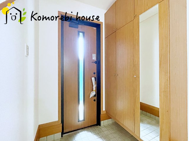 白岡市西　1期　中古一戸建ての玄関|撮影：'26/04/28