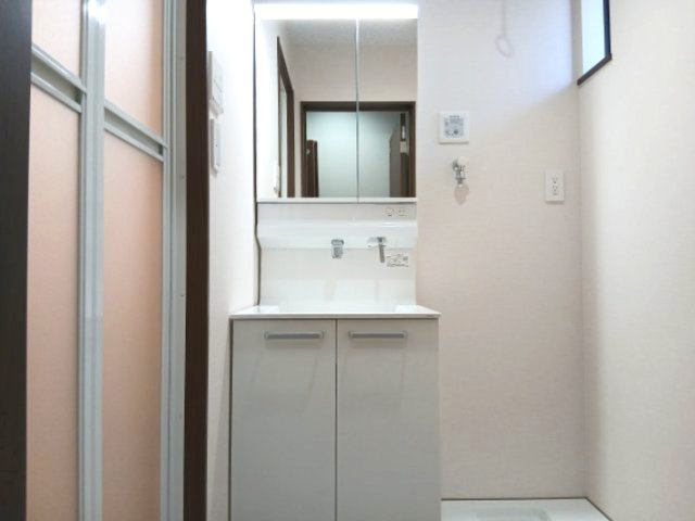 グランデアンの独立洗面台