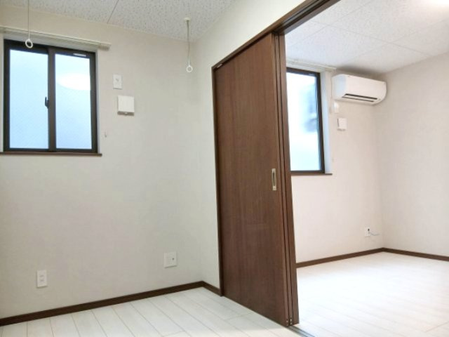 グランデアンの洋室