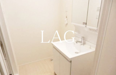 【洗面所】 | フローラ平井 | 洗面台です。