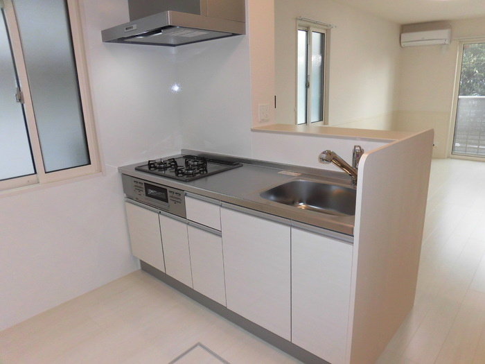 ヴェルデ カーサのキッチン|102 対面キッチン