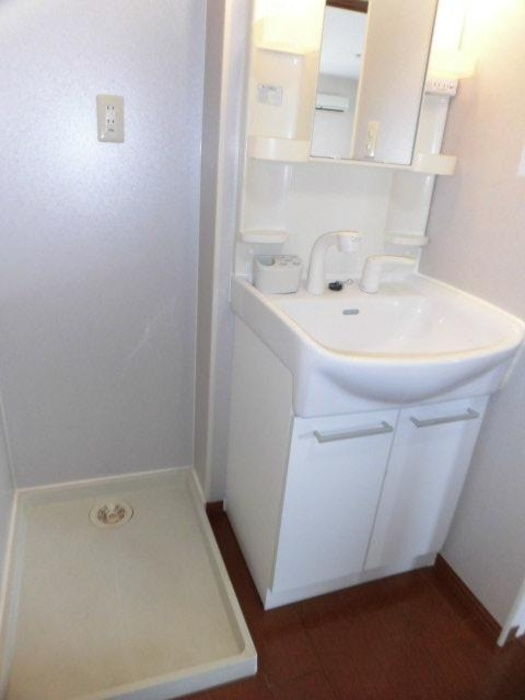 リーフレットエコーⅠ号館|201 洗髪洗面化粧台・洗濯機置き場