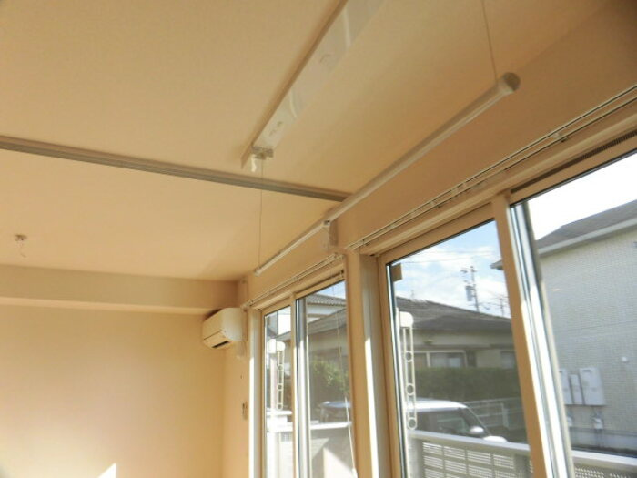 マール・ビビ C棟|C102 室内物干し・エアコン