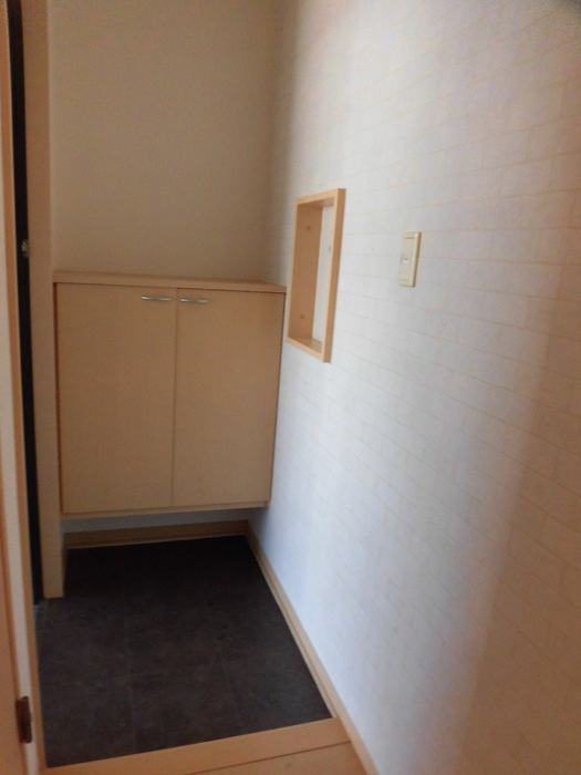 ホームパーティー Ⅱ号館の玄関|Ⅱ205 玄関