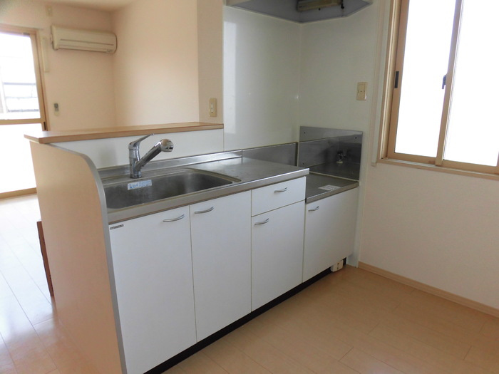 ホームパーティー Ⅱ号館のキッチン|Ⅱ205 対面キッチン