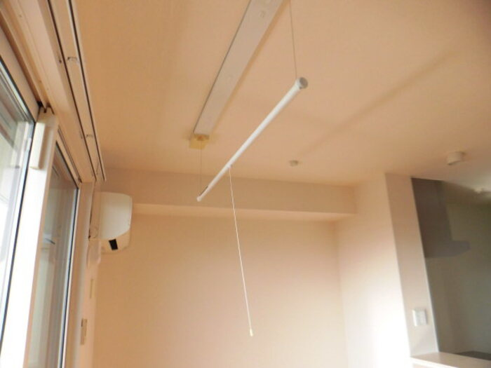 セレーネ|206 室内物干し・エアコン