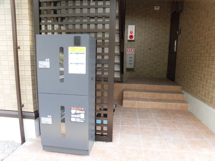 セジュールM Ⅰのエントランス|エントランス・宅配ＢＯＸ