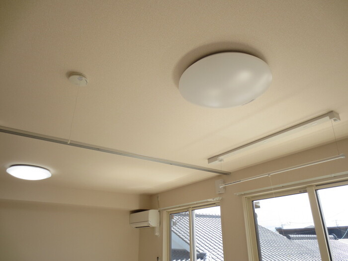 コンフォーレ鷹尾 A棟|Ａ202 照明 室内物干し エアコン