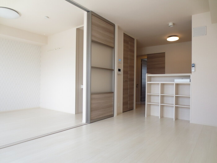 コンフォーレ鷹尾 A棟|Ａ202 リビング