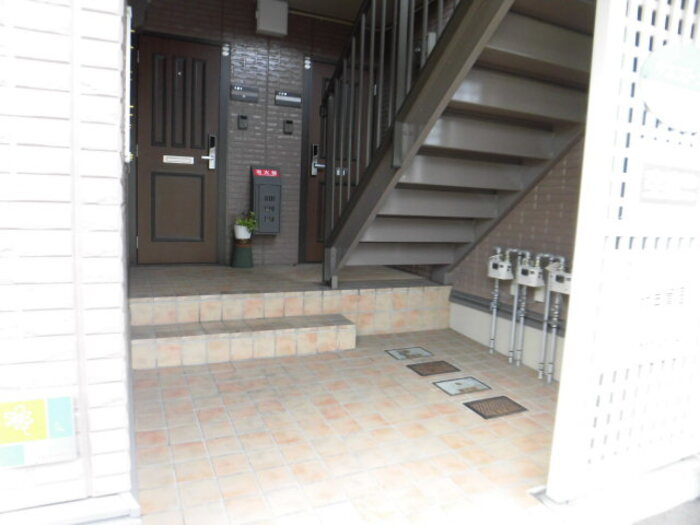 ウエストコートのエントランス|エントランス