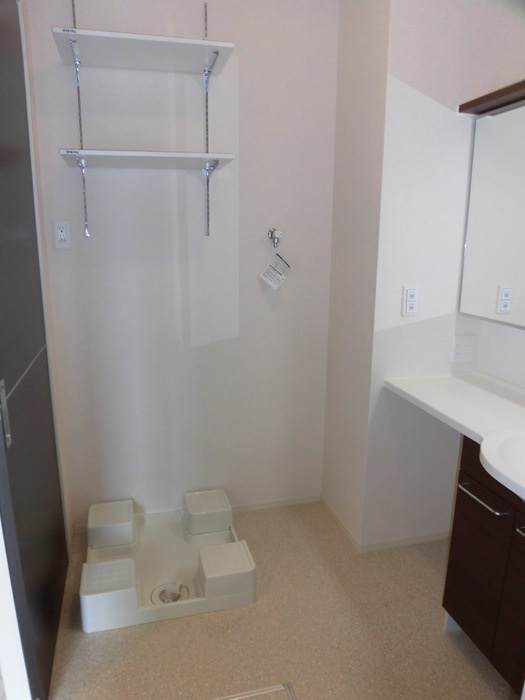 アビテプレミール|110 洗濯機置き場