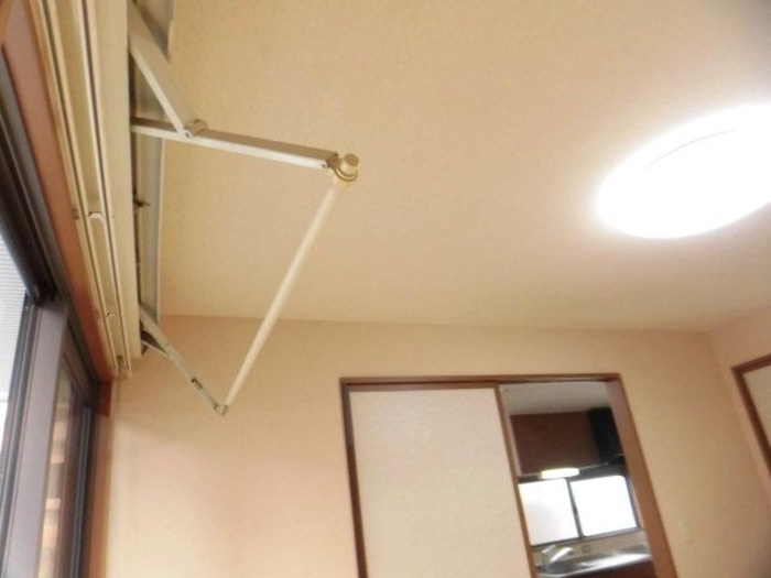 TKIフラット B棟|B103 室内物干し