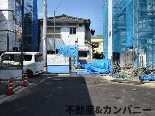 松山市古川南３丁目の新築一戸建の前面道路含む現地写真|前面道路含む現地写真です