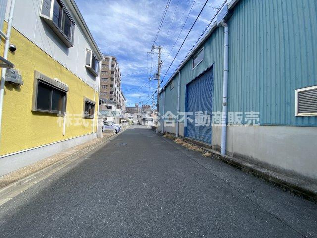御厨東1丁目中古戸建の前面道路含む現地写真|前面道路含む現地写真です