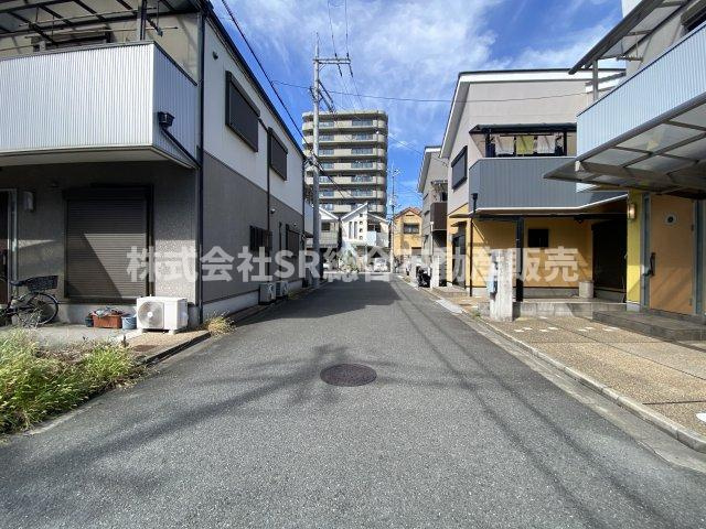 御厨東1丁目中古戸建の前面道路含む現地写真|前面道路含む現地写真です