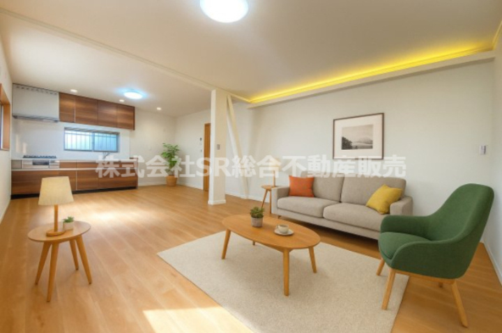 御厨東1丁目中古戸建の居間・リビング|17帖の広々リビング♪ご家族でゆったりとお過ごしいただけます！（家具はCGによるイメージです。）