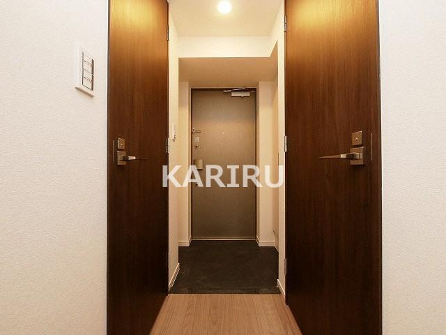 ファステート大阪ベースシティの玄関