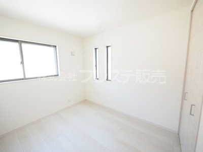 【洋室】 | 奈良市押熊町の新築一戸建 全５区画 ２ | 現地写真（５号地洋室）
