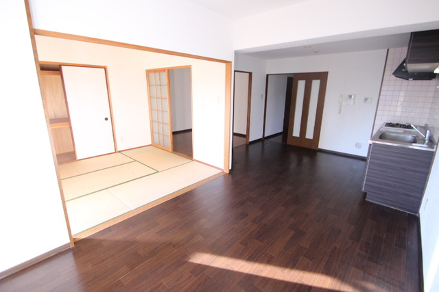 シャルマン財官Ⅰの居間・リビング