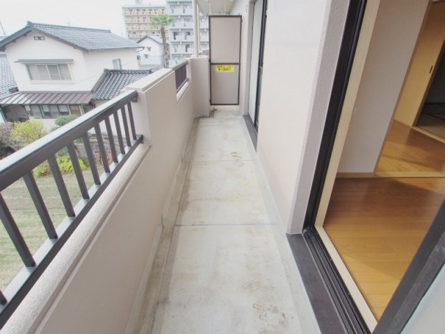 ユーミー東原のバルコニー