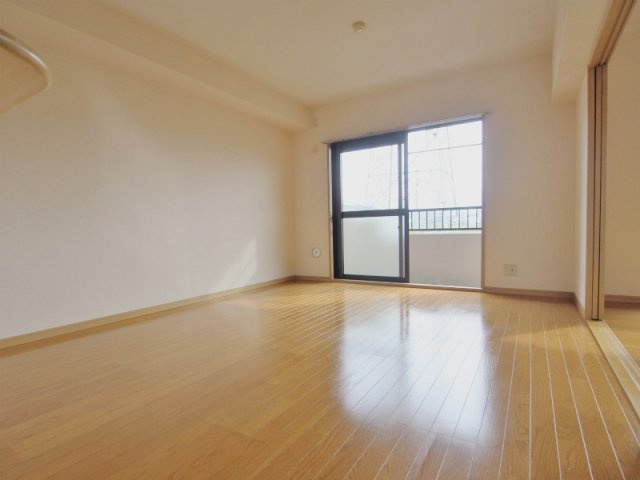 ユーミー東原の居間・リビング