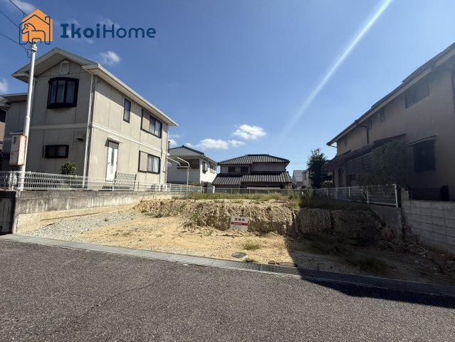 神戸市西区樫野台2丁目　土地の前面道路含む現地写真|●年中無休：当日予約可●更地につき解体費用不要です。