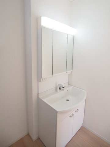 【独立洗面台】 | Cradle garden　郡山市富田町第１９　１号棟 | ※同施工物件写真