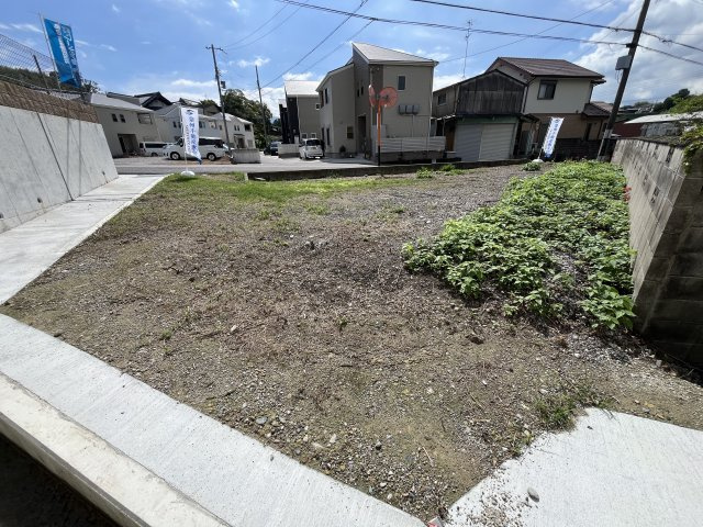 貝塚市水間　建築条件なし土地の外観|お好きなハウスメーカー・工務店で建築できます♪
敷地面積約44坪！