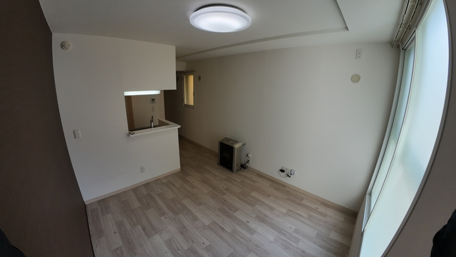 プレジールの居間・リビング