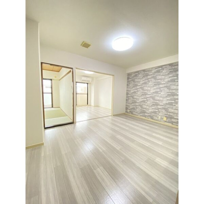 【居間・リビング】 | シャトー・レイクルイーズ