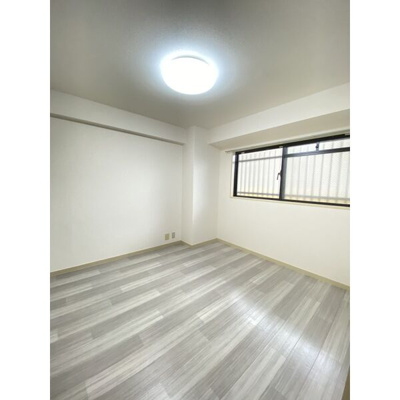 【寝室】 | シャトー・レイクルイーズ