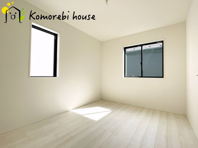 さいたま市大和田町18期　新築一戸建て　グラファーレ　02の寝室|26.3.7撮影済み