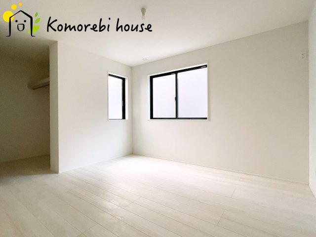さいたま市大和田町　18期　新築一戸建て　グラファーレ　02の洋室|26.3.7撮影済み
