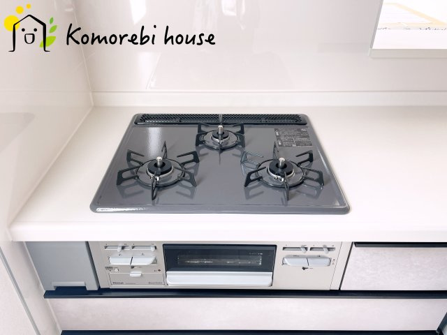 さいたま市大和田町　18期　新築一戸建て　グラファーレ　02のキッチン|26.3.7撮影済み