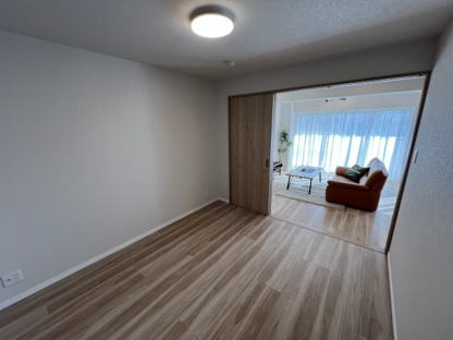 【洋室】パレス朝霧 