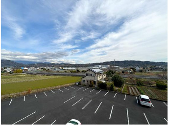 【駐車場】 | 小田原市鬼柳倉庫・事務所