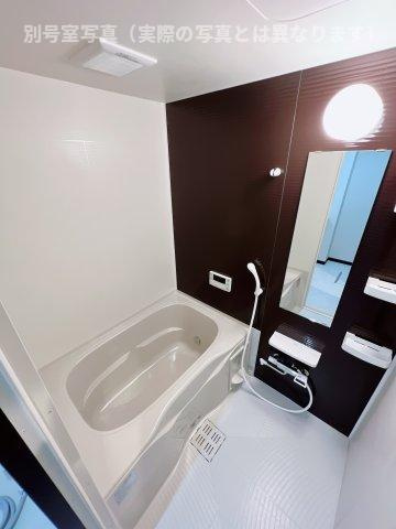 春日井市上条町１丁目の賃貸マンションの浴室