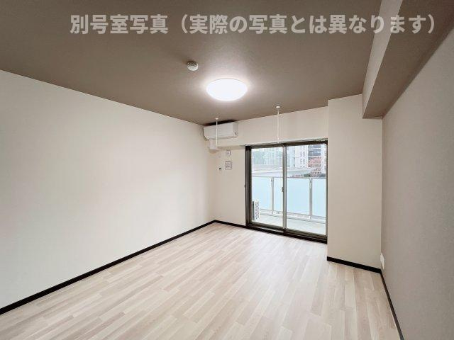 春日井市上条町１丁目の賃貸マンションの居間・リビング