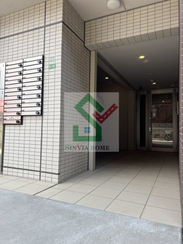 メゾンボヌール大泉学園のエントランス