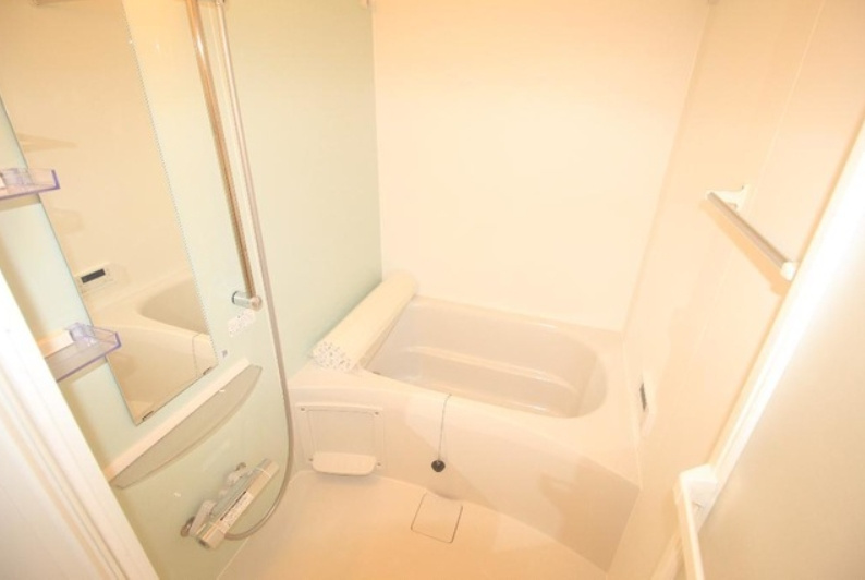 メゾンボヌール大泉学園の浴室